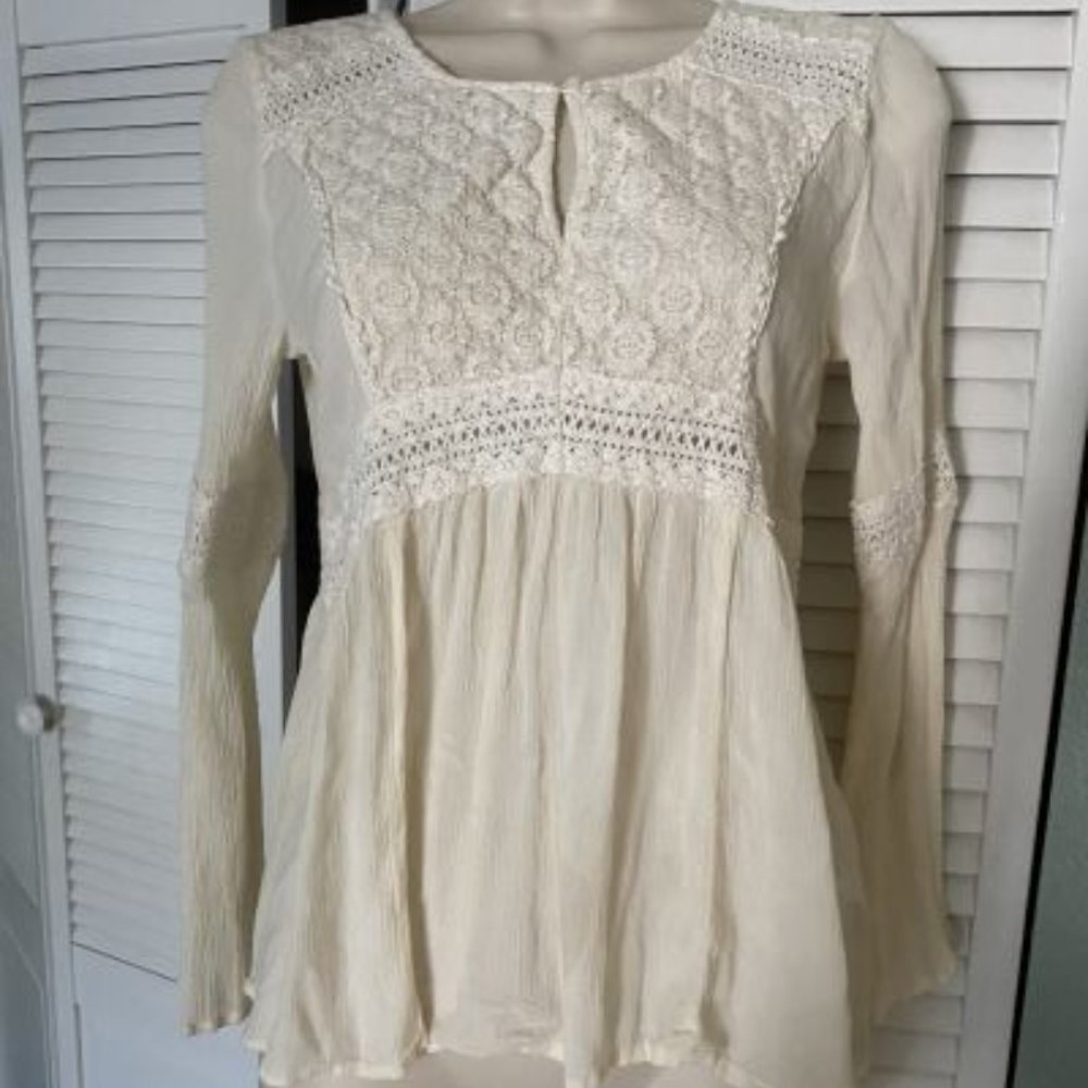 Feminine Top by Hollister